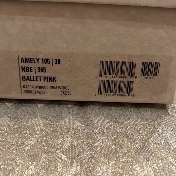 COPY - Jimmy choo wedge in like NEW excellent condition 💯 authentic - Picture 4 of 12